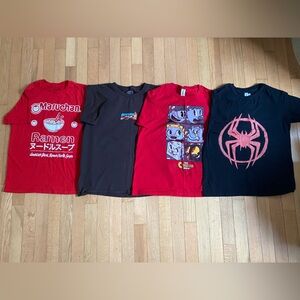 Bundle of 4 Graphic T-Shirts Boys Size Large Tilly’s & Old Navy